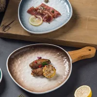 H58 - Plato de Cerámica con Manija de Madera Diseño Degradé