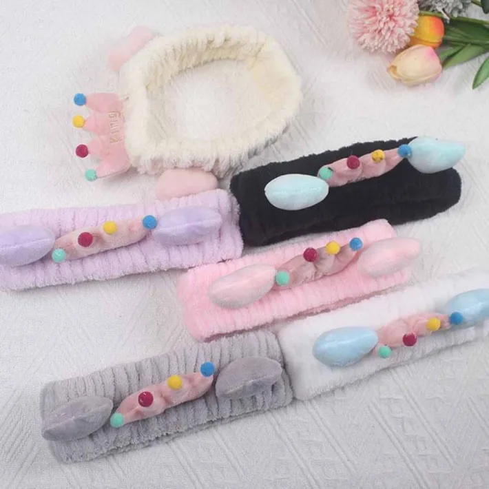HB231030 - Vincha Queen Love para Limpieza Facial