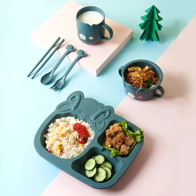 M04-5320 - Bandeja Plato de Comida con Cubiertos Diseño Baby Goat