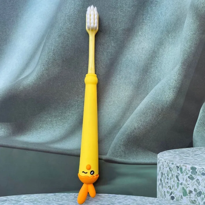 M6633 - Cepillo de Dientes Infantil Rabbit Carrot