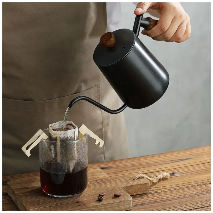 Cafetera de Acero Inoxidable con Mango de Madera 600ml