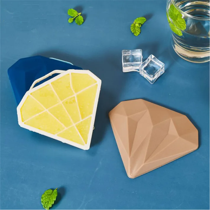 SM7298 - Molde para Hielo de Silicona con Tapa Diamante