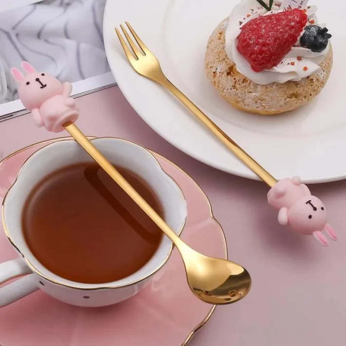 Cucharita + Tenedor de Postre Acero Dorado Conejito - 2pzas