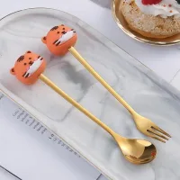 Cucharita + Tenedor de Postre Acero Dorado Jirafa- 2pzas