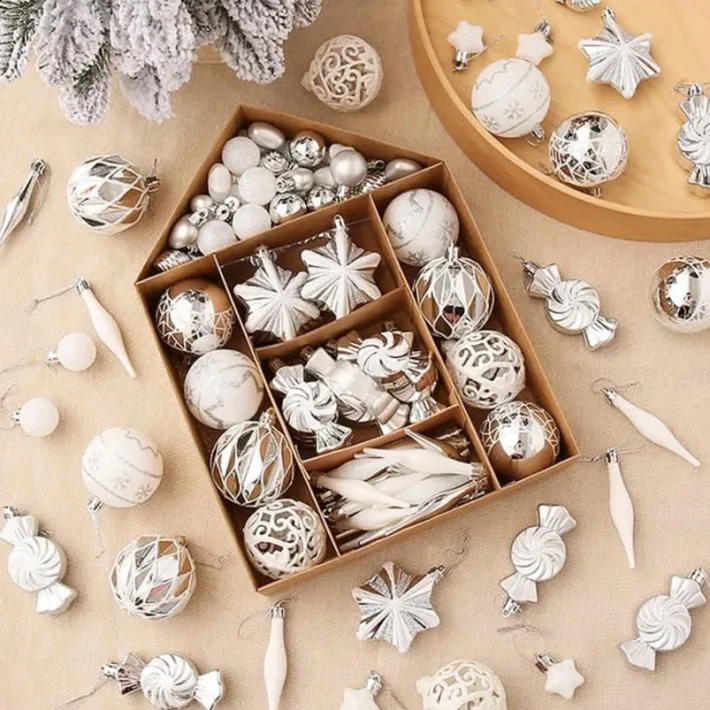 SYSD-181 - Adornos Navideños Set Casita Plata Varios Diseños Glitter 73 Piez